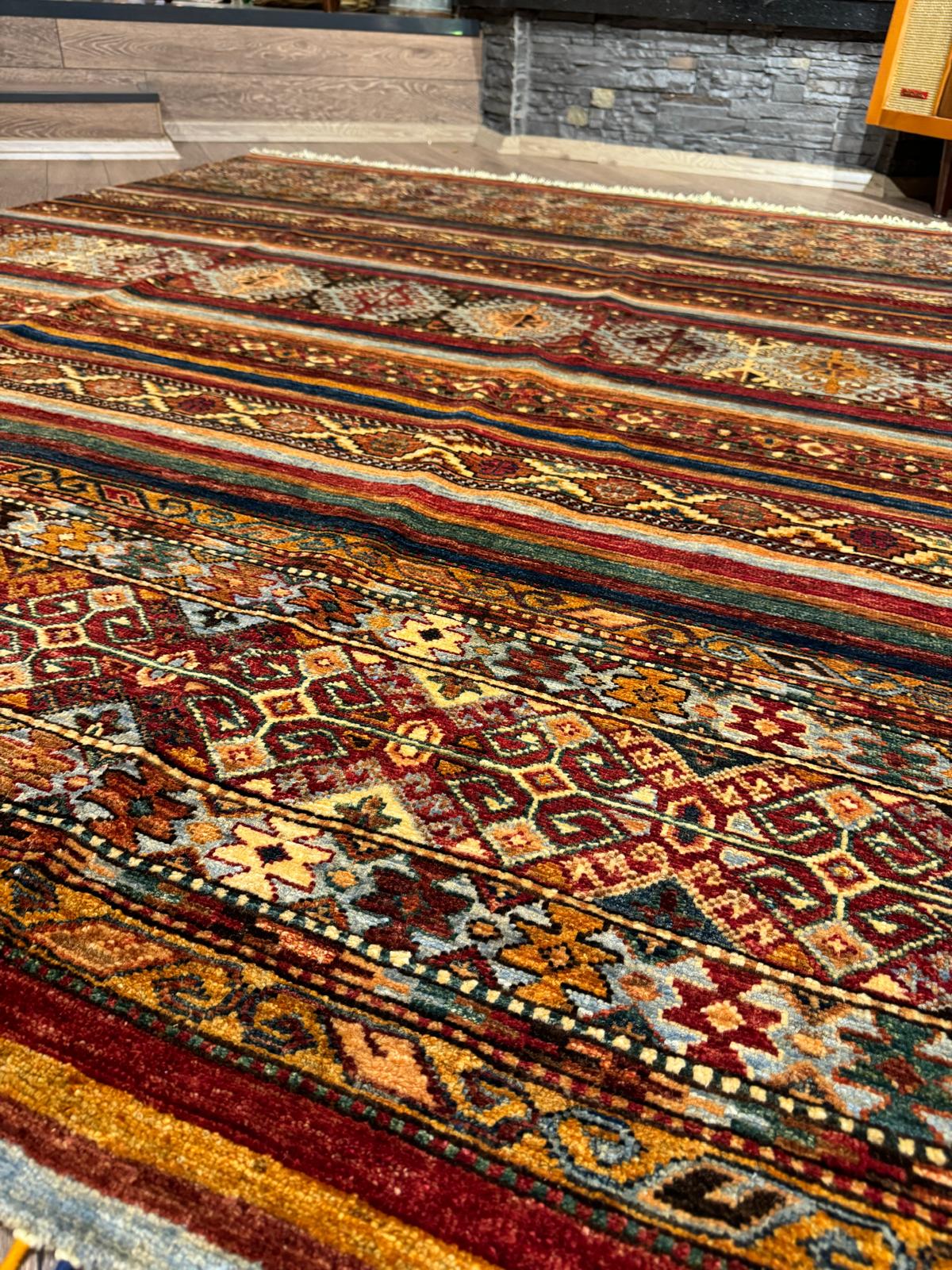 AFGHANISCHER ORJINI TEPPICH (Handgefertigtes Einzelstück)