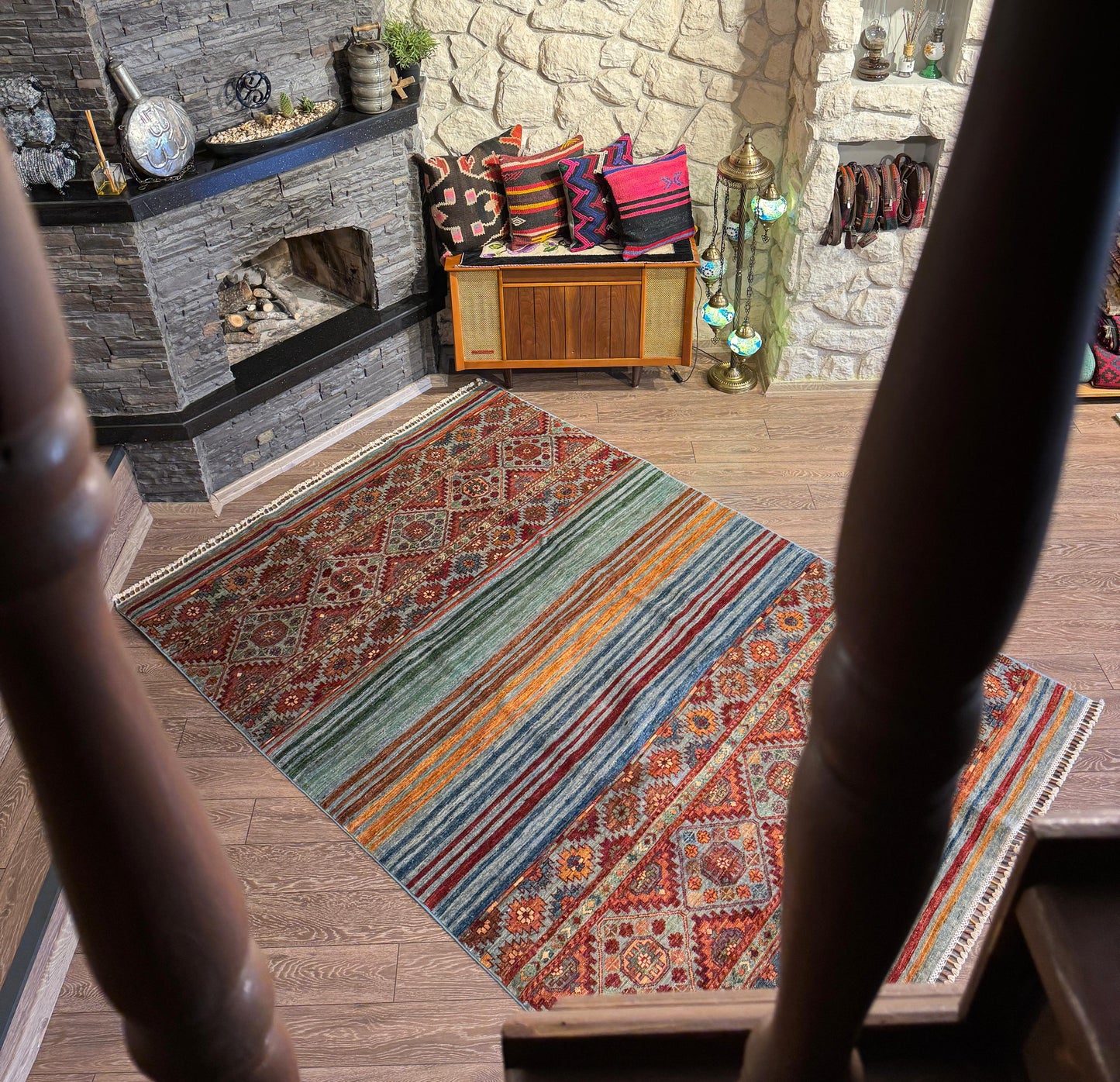 AFGHANISCHER BERKER TEPPICH (Handgefertigtes Einzelstück)