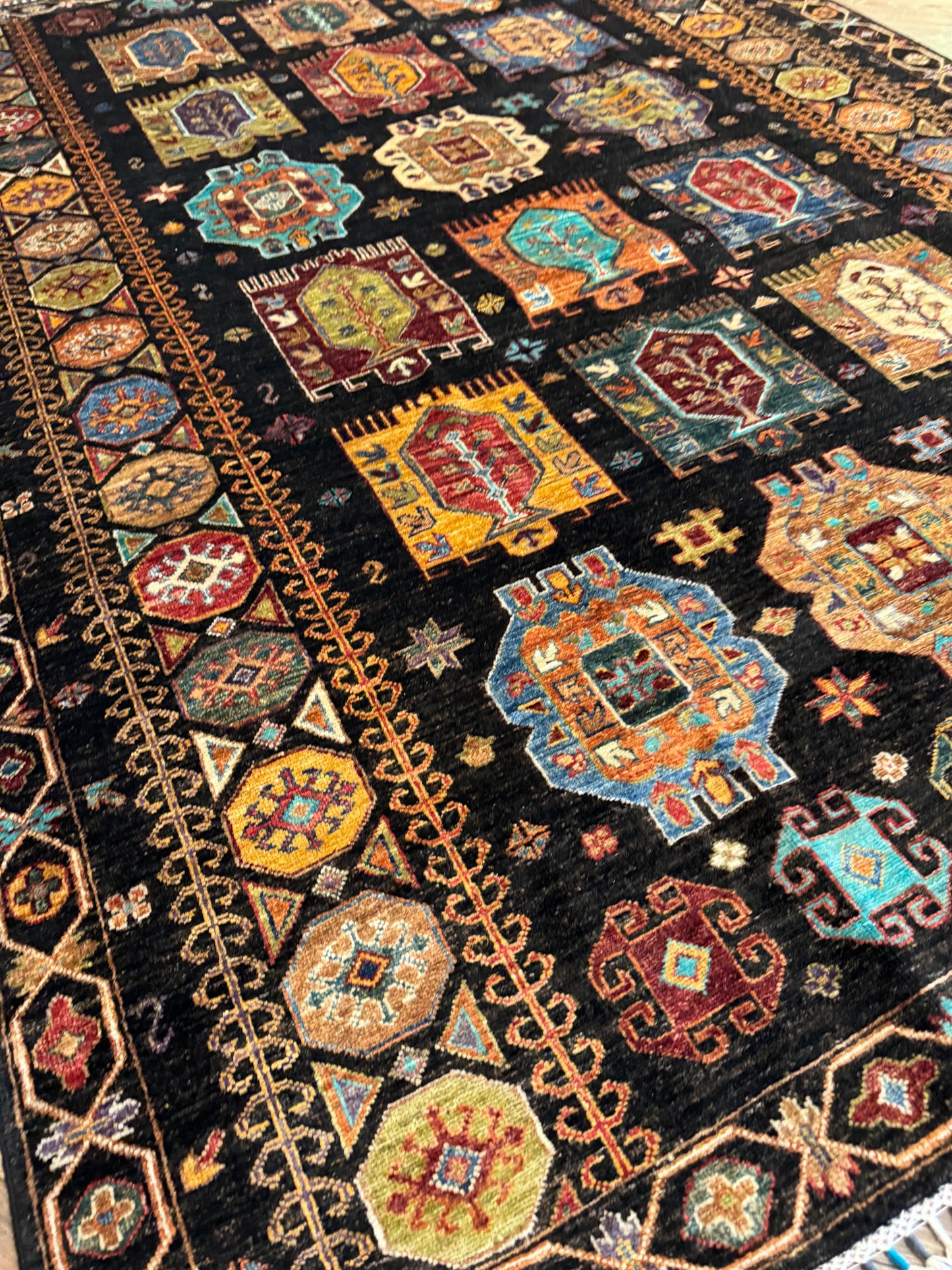 AFGHANISCHER VEZIRI TEPPICH (Handgefertigtes Einzelstück)