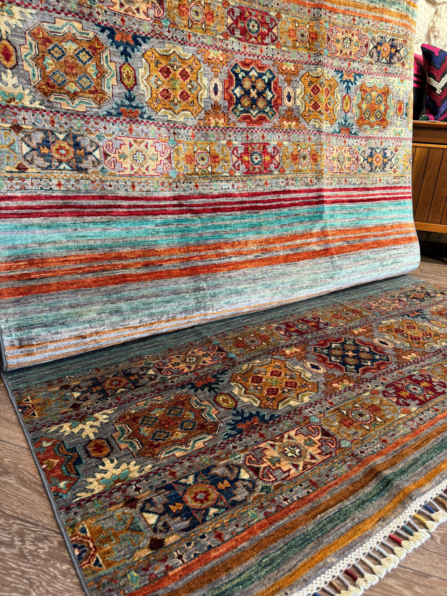 AFGHANISCHER ORJINI TEPPICH (Handgefertigtes Einzelstück)