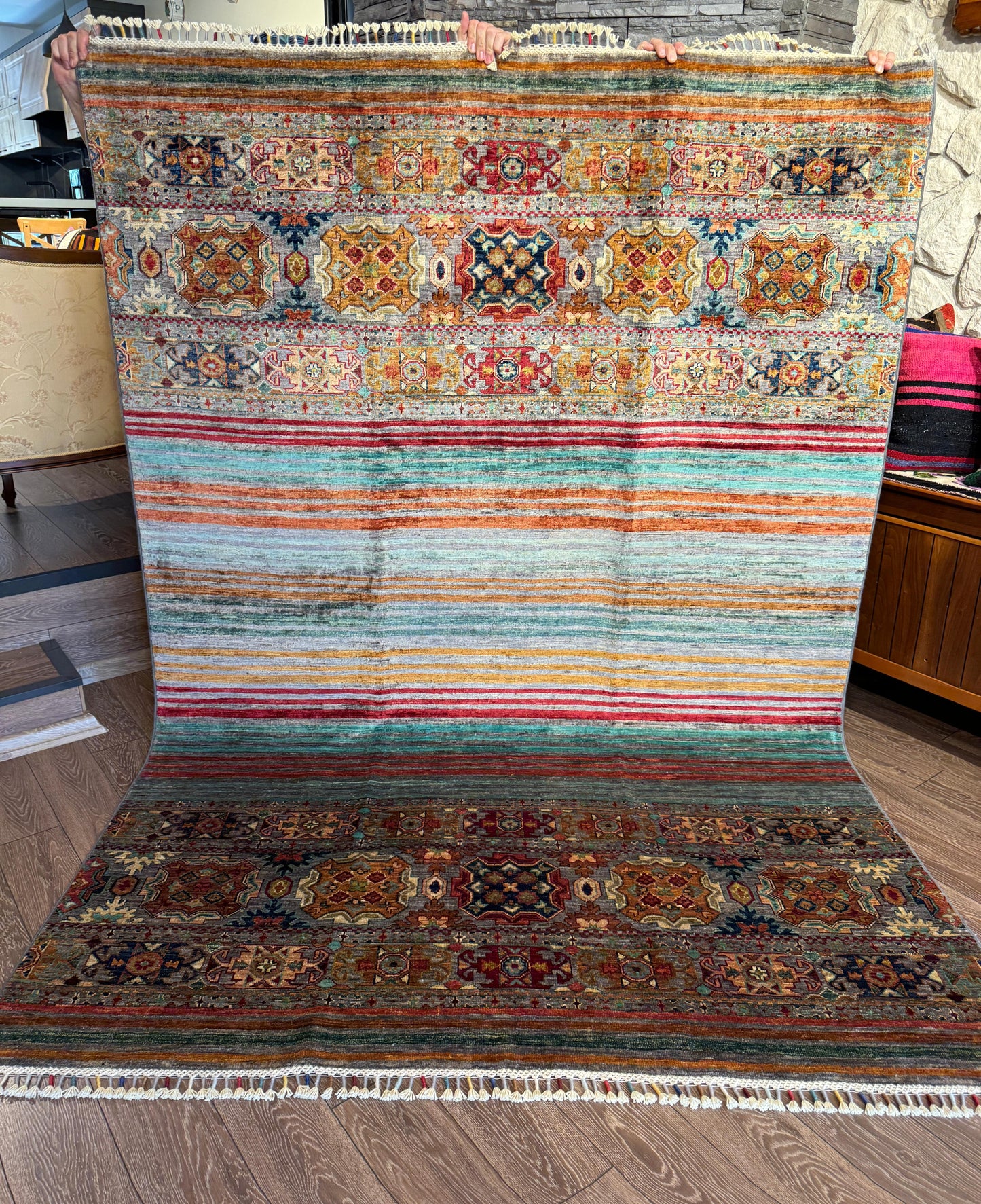 AFGHANISCHER ORJINI TEPPICH (Handgefertigtes Einzelstück)