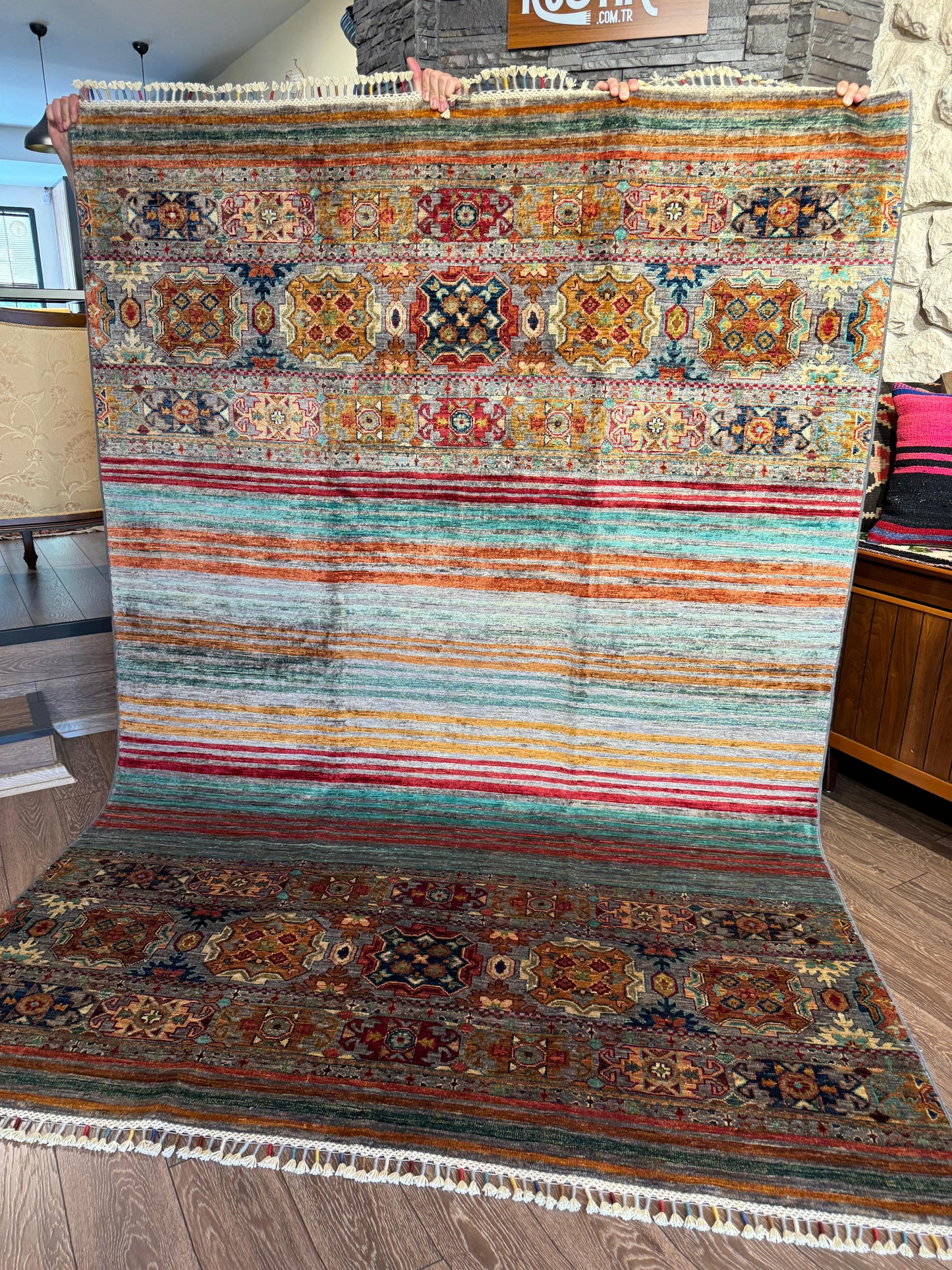 AFGHANISCHER ORJINI TEPPICH (Handgefertigtes Einzelstück)