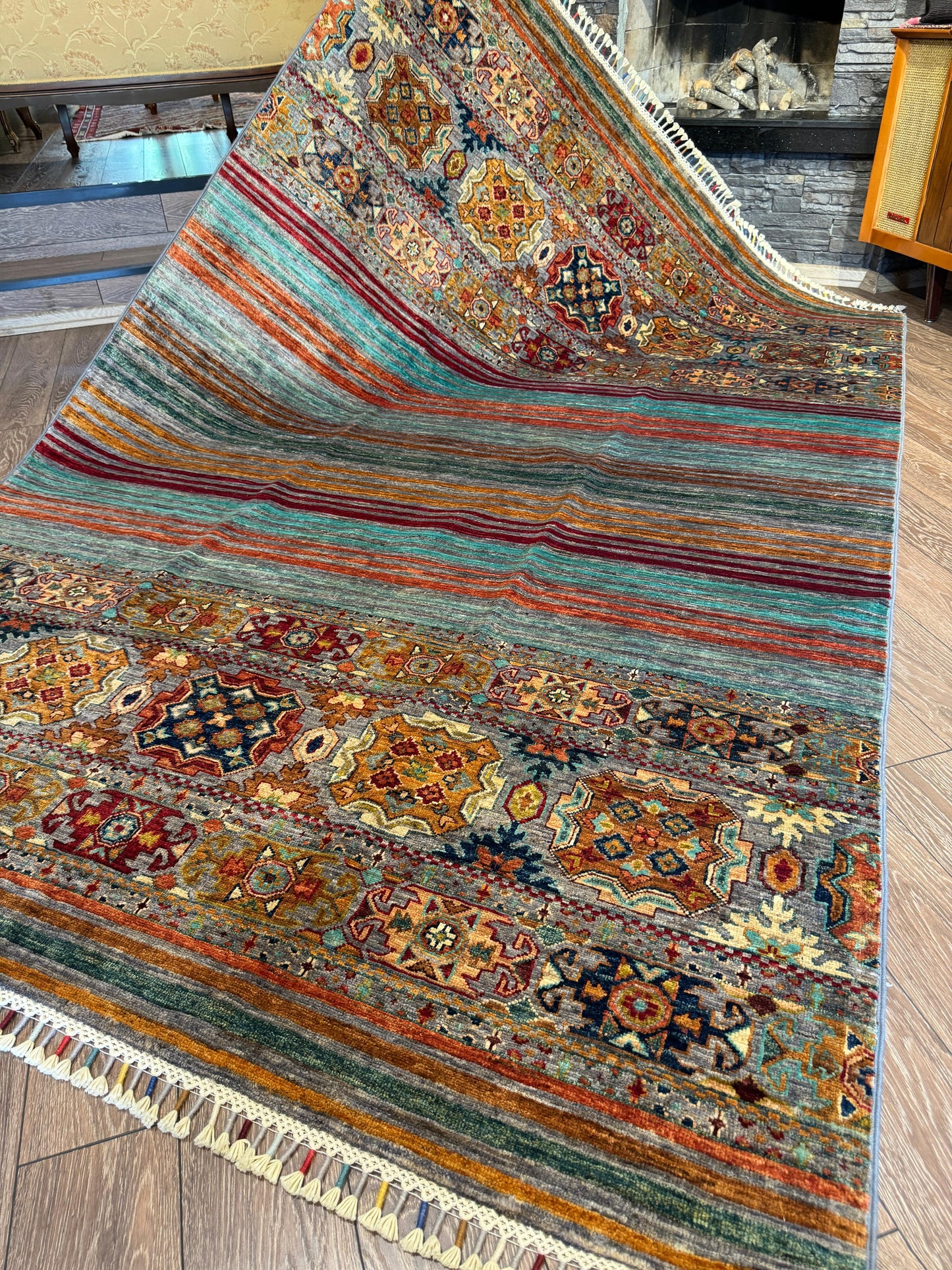 AFGHANISCHER ORJINI TEPPICH (Handgefertigtes Einzelstück)