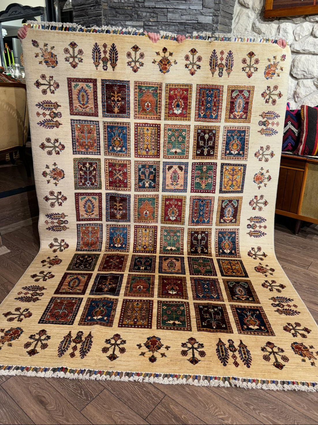 AFGHANISCHER BAHTIYARI TEPPICH (Handgefertigtes Einzelstück)