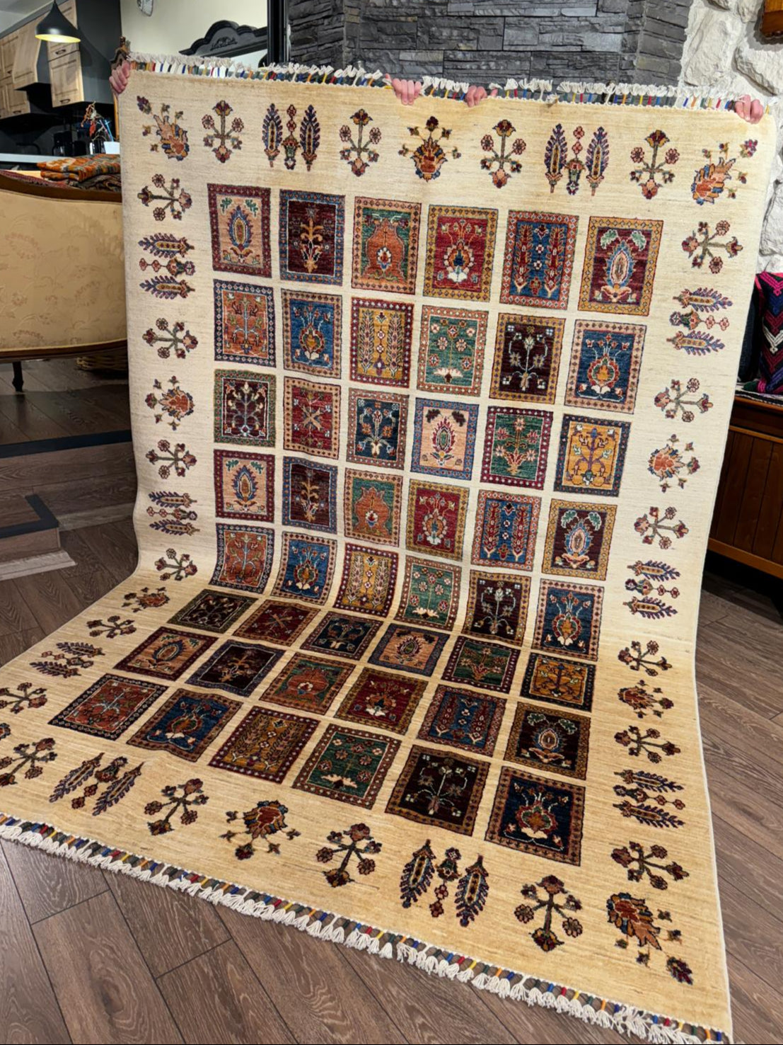 AFGHANISCHER BAHTIYARI TEPPICH (Handgefertigtes Einzelstück)