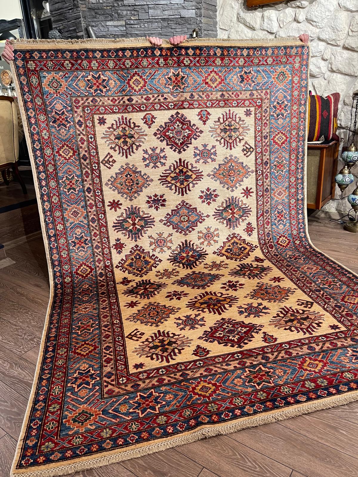 AFGHANISCHER ŞİRVANİ TEPPICH (Handgefertigtes Einzelstück)