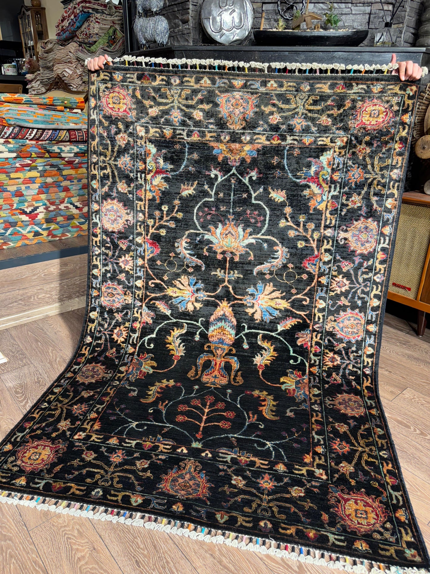 AFGHANISCHER SUZANİ Teppich (Handgefertigtes Einzelstück)