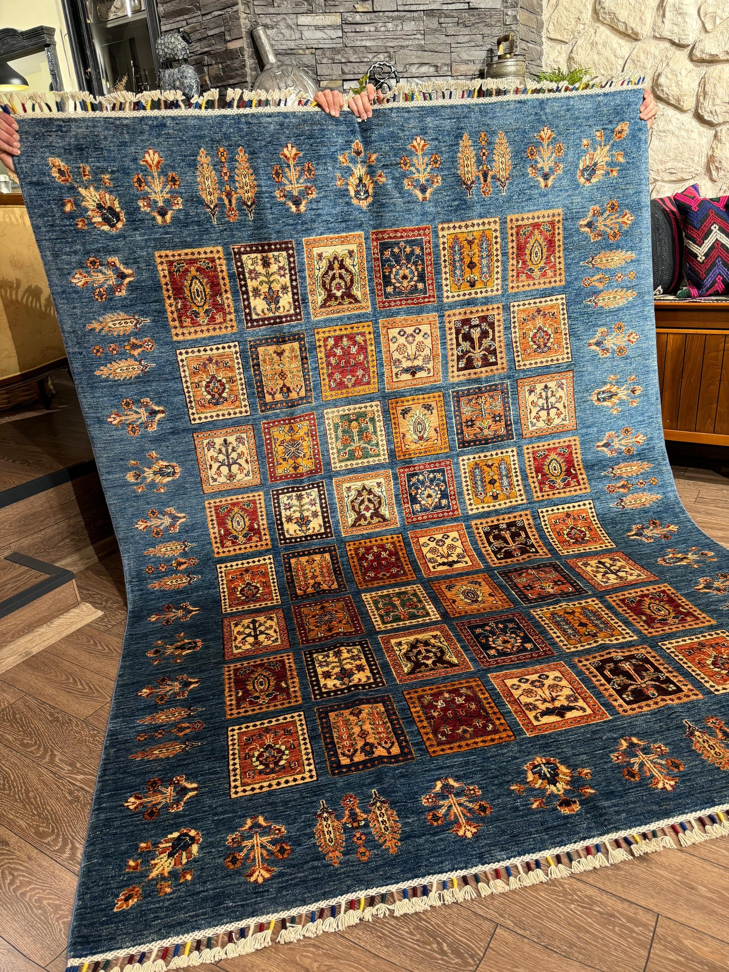 AFGHANISCHER EFENDISI Teppich (Handgefertigtes Einzelstück)