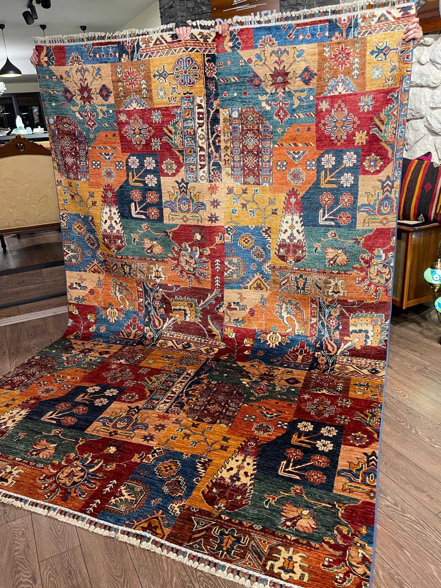 AFGHANISCHER VEZIRI Teppich (Handgefertigtes Einzelstück)