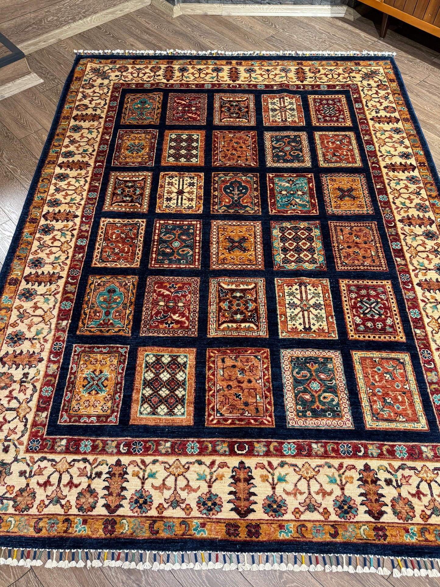 AFGHANISCHER BAHTİYARİ Teppich (Handgefertigtes Einzelstück)