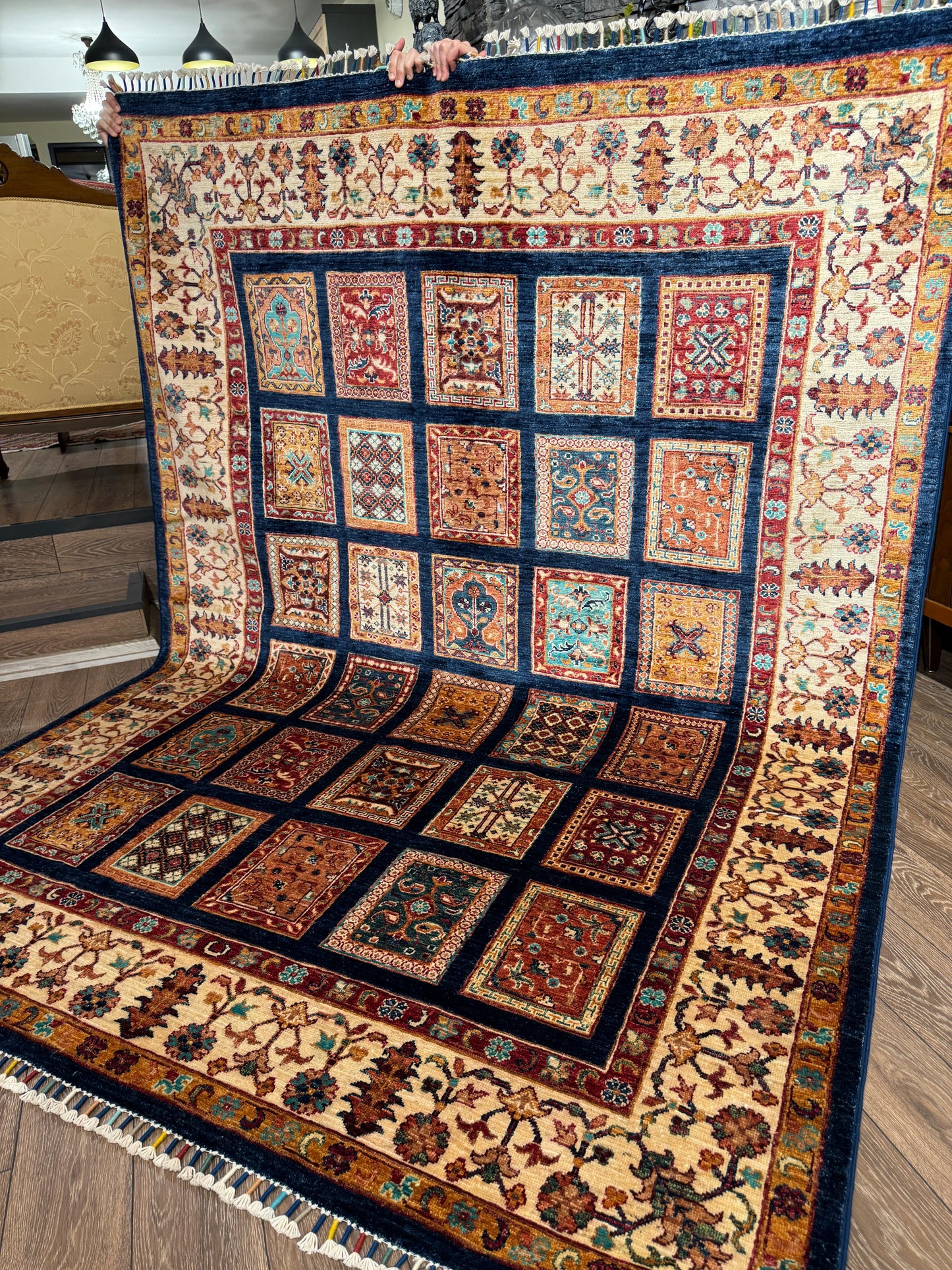 AFGHANISCHER BAHTİYARİ Teppich (Handgefertigtes Einzelstück)